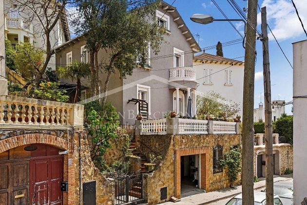Foto 1 de Chalet en venta en Vallvidrera - El Tibidabo i les Planes de 5 habitaciones con terraza y jardín