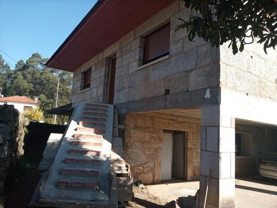 Foto 1 de Casa en venda a Salceda de Caselas de 4 habitacions amb garatge i jardí