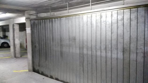 Foto 2 de Alquiler de garaje en Teis de 25 m²
