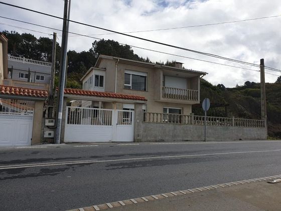 Foto 1 de Xalet en venda a Baiona de 7 habitacions amb terrassa i garatge