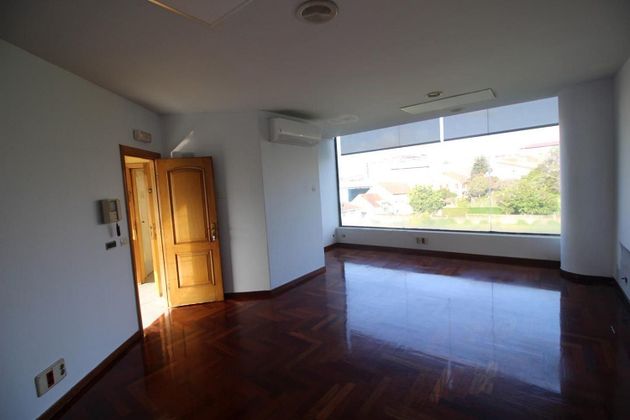 Foto 1 de Oficina en alquiler en Castrelos - Sardoma de 31 m²