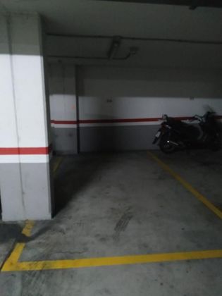Foto 2 de Venta de garaje en Lavadores de 22 m²