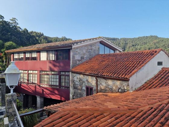 Foto 2 de Casa rural en venda a Gondomar de 6 habitacions amb terrassa i piscina