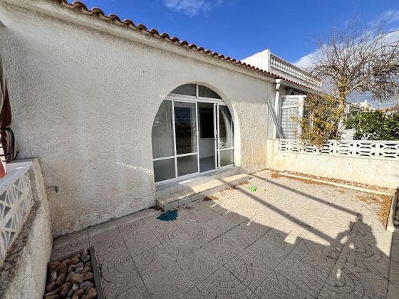 Foto 2 de Casa en venda a La Siesta - El Salado - Torreta de 2 habitacions amb terrassa