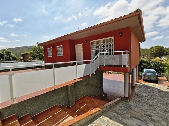 Foto 2 de Venta de chalet en calle D'albacete de 3 habitaciones con terraza y piscina
