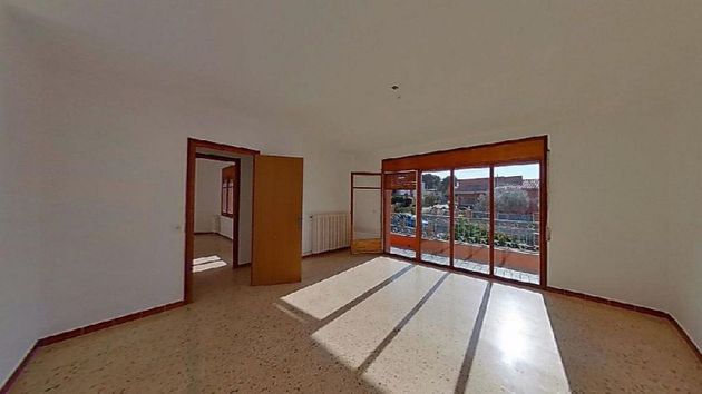 Foto 2 de Venta de chalet en Mas Trader-Corral D’En Tort-Corral D’En Cona de 5 habitaciones con terraza y piscina