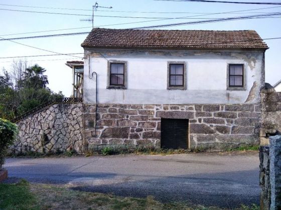 Foto 2 de Xalet en venda a barrio Couto de 3 habitacions amb garatge i jardí