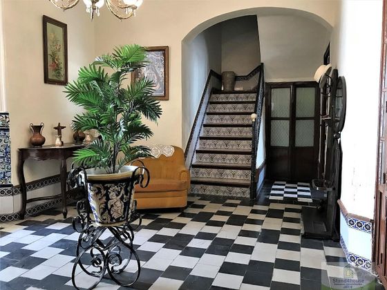 Foto 1 de Casa adossada en venda a Manzanilla de 5 habitacions amb jardí i balcó