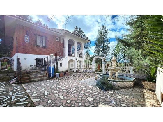 Foto 1 de Casa en venda a Colmenar de Oreja de 3 habitacions amb garatge i jardí