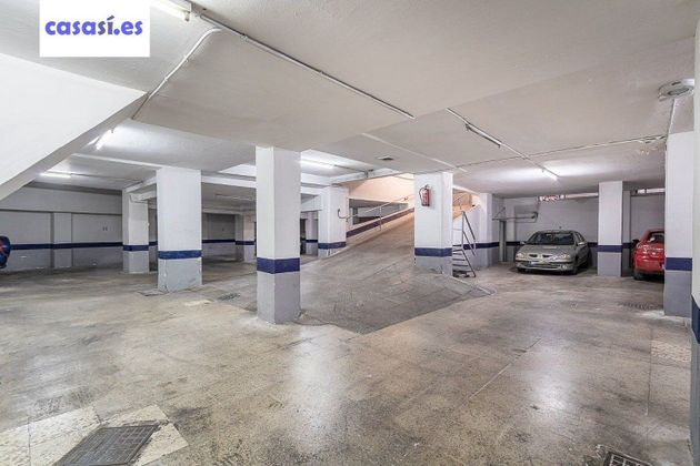 Foto 2 de Garaje en venta en Camino de Ronda - Rosaleda de 500 m²