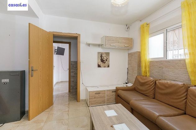 Foto 2 de Casa en venda a Barrio de Zaidín de 4 habitacions amb aire acondicionat i calefacció