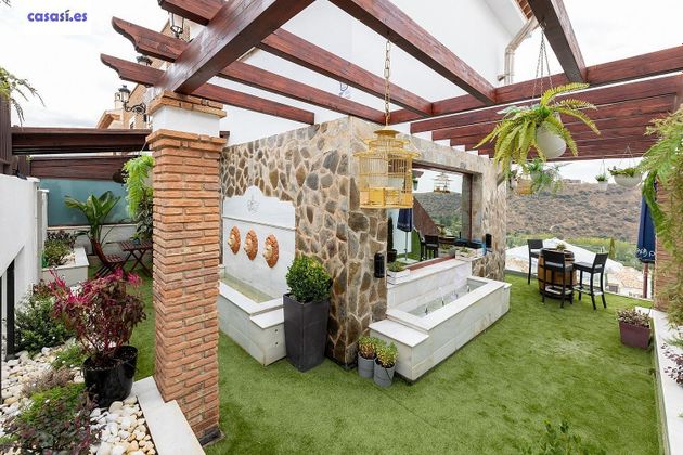 Foto 2 de Casa en venda a calle Doñana de 4 habitacions amb terrassa i piscina