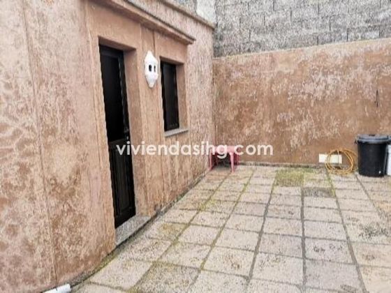Foto 2 de Casa en venda a calle De Chasna de 1 habitació amb terrassa i garatge