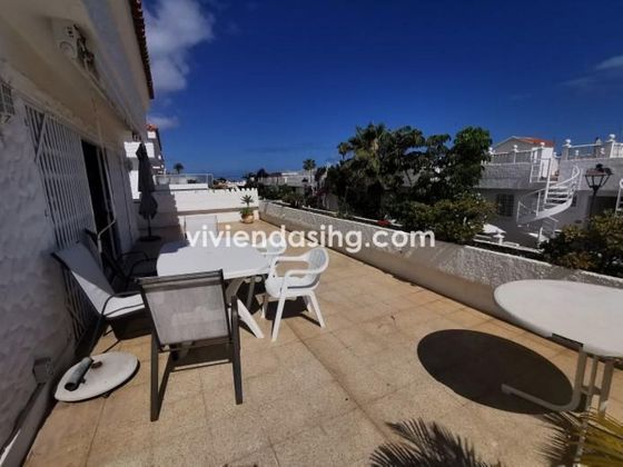 Foto 2 de Casa en venda a calle Los Claveles de 2 habitacions amb terrassa i garatge