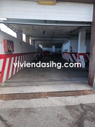 Foto 2 de Alquiler de garaje en calle Ladera del Toscal de 12 m²