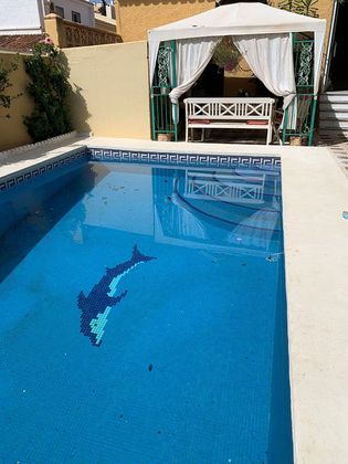 Foto 2 de Venta de chalet en Arroyo de la Miel de 4 habitaciones con terraza y piscina