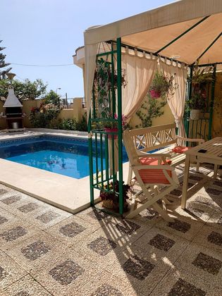 Foto 1 de Venta de chalet en Arroyo de la Miel de 4 habitaciones con terraza y piscina