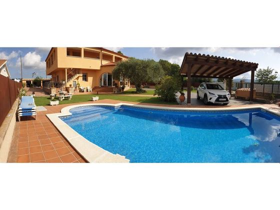 Foto 2 de Venta de casa en Sant Gregori de 5 habitaciones con terraza y piscina