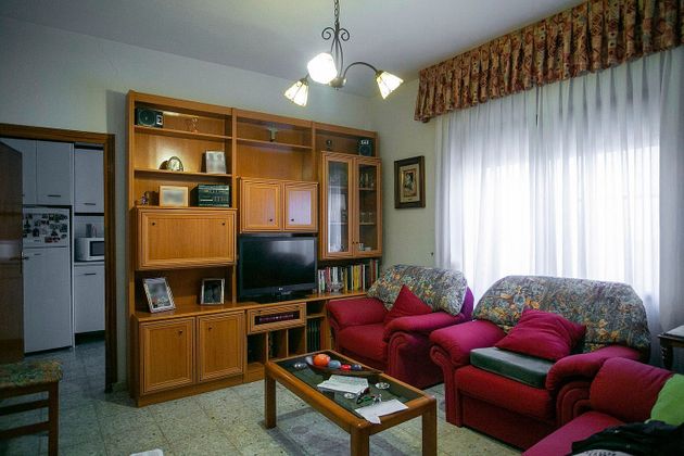 Foto 1 de Venta de casa adosada en Morata de Tajuña de 4 habitaciones con garaje y calefacción