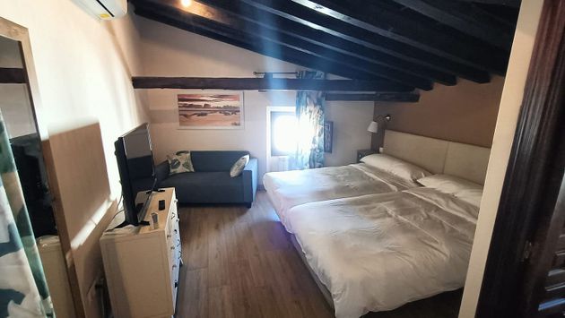 Foto 2 de Dúplex en venda a Chinchón de 2 habitacions amb calefacció