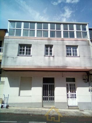 Foto 2 de Casa en venta en Friol de 5 habitaciones con terraza y balcón