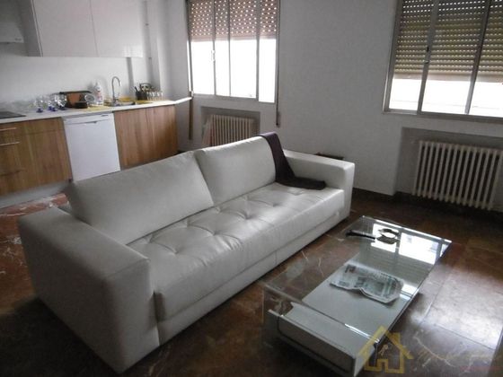 Foto 2 de Alquiler de piso en Recatelo - O Carme de 1 habitación con garaje y calefacción