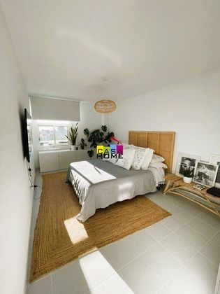 Foto 1 de Venta de piso en Pueblo de 5 habitaciones con terraza y garaje