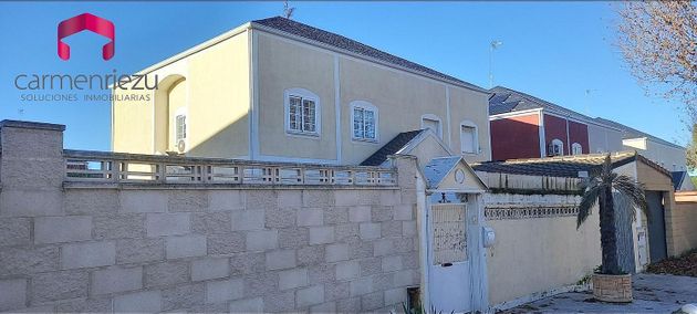 Foto 1 de Venta de casa en calle Esquivias de 4 habitaciones con terraza y garaje