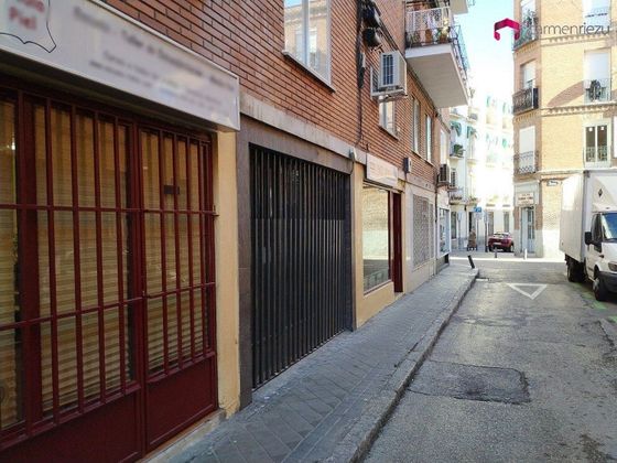 Foto 2 de Local en venda a calle De Carlos Rubio de 123 m²
