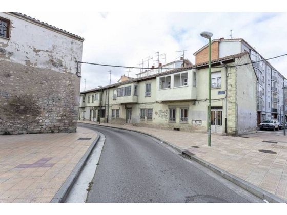 Foto 1 de Casa en venda a calle Escuelas de 12 habitacions amb terrassa