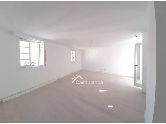 Foto 2 de Pis en venda a Centro - Burgos de 3 habitacions amb garatge i balcó