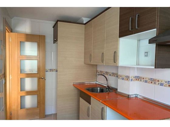 Foto 2 de Casa en venda a Villalbilla de Burgos de 2 habitacions amb garatge