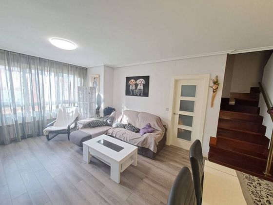 Foto 1 de Dúplex en venda a Villalbilla de Burgos de 2 habitacions amb terrassa i garatge