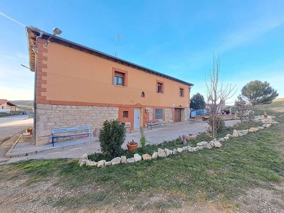Foto 1 de Casa en venda a Valle de las Navas de 5 habitacions amb garatge i jardí