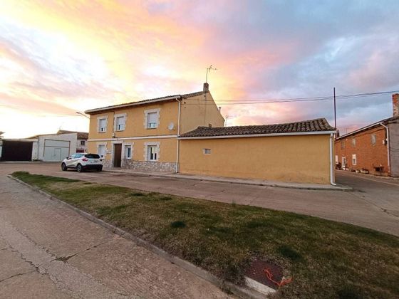 Foto 1 de Casa en venda a Arenillas de Riopisuerga de 6 habitacions amb garatge i calefacció