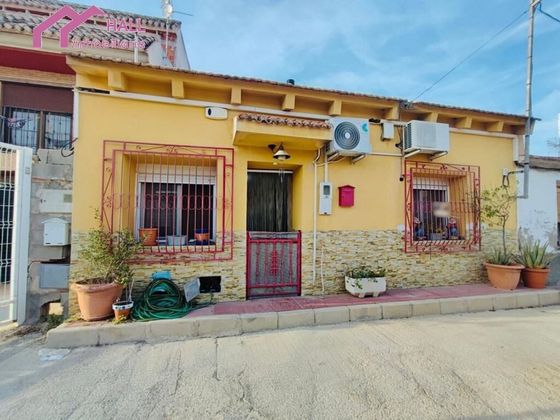 Foto 1 de Casa en venda a Los Ramos de 2 habitacions amb aire acondicionat