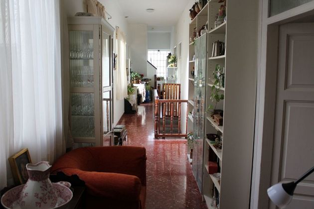 Foto 2 de Venta de chalet en calle Cerrillo de 8 habitaciones con terraza y jardín