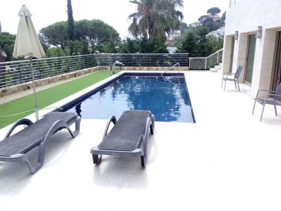 Foto 2 de Venta de casa en Torre Valentina-Mas Vilar de La Mutxada-Treumal de 6 habitaciones con terraza y piscina
