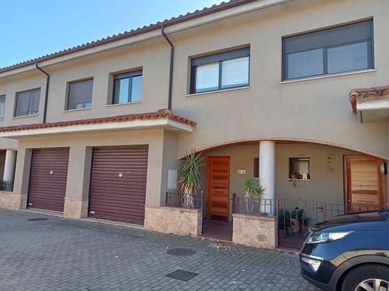 Foto 1 de Casa en venda a Aiguaviva de 4 habitacions amb terrassa i garatge