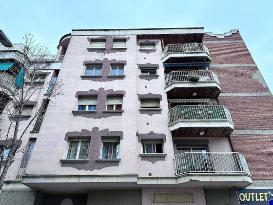 Foto 1 de Venta de piso en Veinat de 2 habitaciones con terraza y calefacción