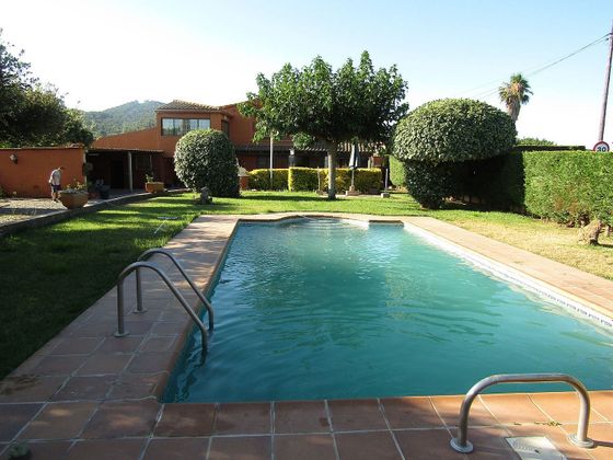Foto 2 de Chalet en venta en calle Vallllobrega de 3 habitaciones con terraza y piscina