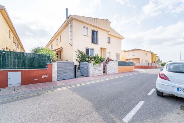 Foto 1 de Venta de casa en Castelló d'Empúries poble de 3 habitaciones con garaje