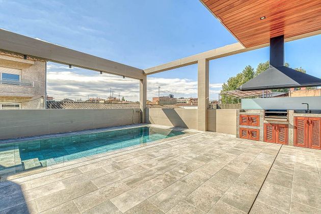 Foto 2 de Casa en venda a Fossos - Ctra. Roses de 4 habitacions amb piscina i garatge