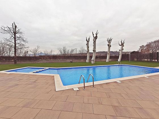 Foto 2 de Dúplex en venda a Santa Perpètua de Mogoda de 2 habitacions amb terrassa i piscina