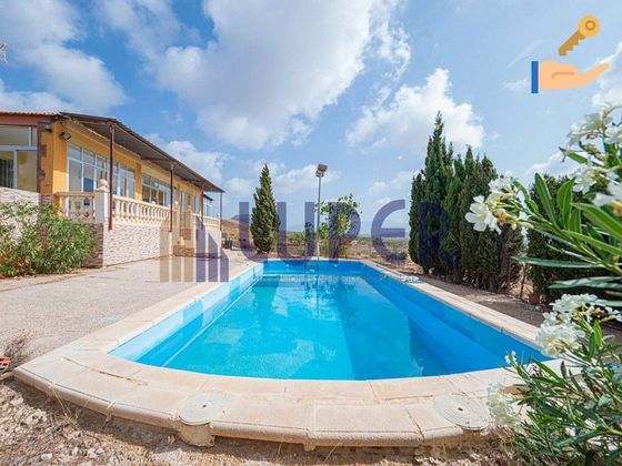 Foto 1 de Casa rural en venda a Valle del Sol - Rio Park de 6 habitacions amb piscina i aire acondicionat