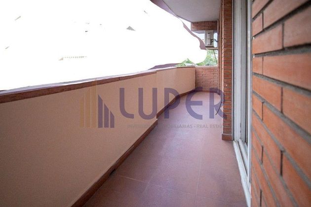 Foto 2 de Venta de piso en Campoamor de 4 habitaciones con terraza y balcón