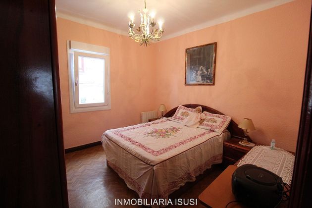 Foto 2 de Pis en venda a Santurtzi de 3 habitacions i 60 m²
