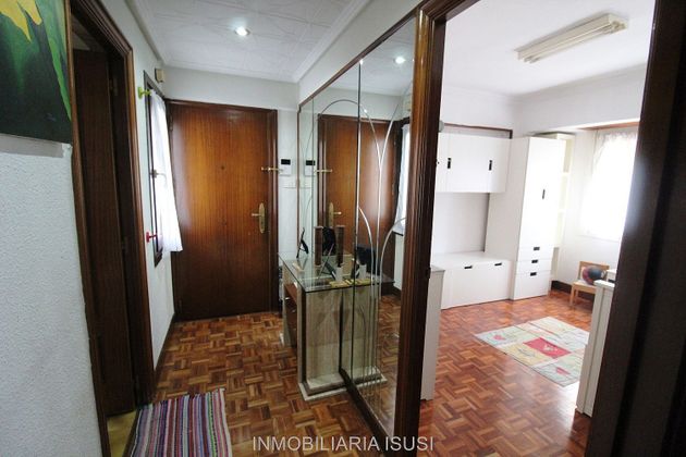 Foto 2 de Piso en venta en Santurtzi de 3 habitaciones con ascensor