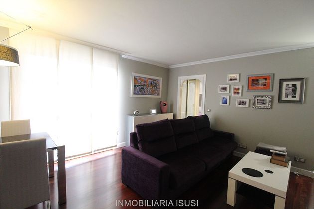 Foto 2 de Piso en venta en Santurtzi de 1 habitación con terraza y garaje