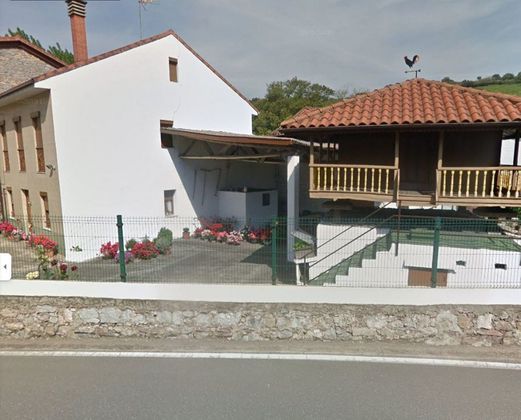 Foto 2 de Casa en venda a calle El Riego Pervera de 5 habitacions amb garatge i jardí